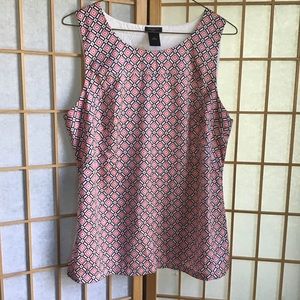 2 for 20$! Ann Taylor factory geometric print tank.